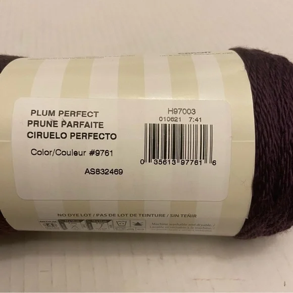 Caron Simply Soft 100% Yarnspirations Plum Perfect Yarn. - Picture 4 of 5